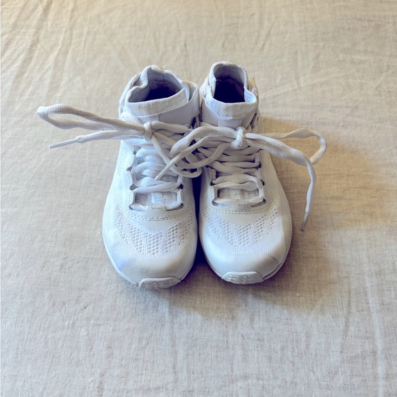 Varsity Aeros Cheer Shoes - Picture 1 of 2